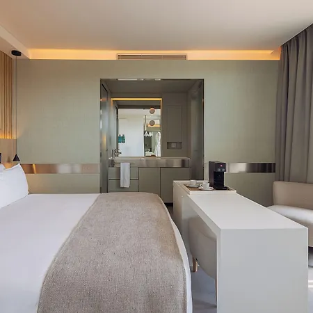 Arconte, Adults Only