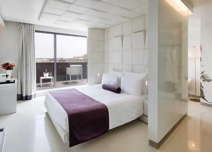 Arconte, Adults Only