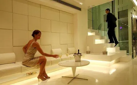 Arconte, Adults Only